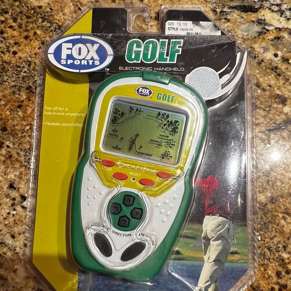 Fox Sports Golf Electronic Handheld Game - Picture 6 of 10